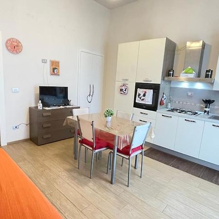 Dimora Messapia Apartment Brindisi Bagian luar foto