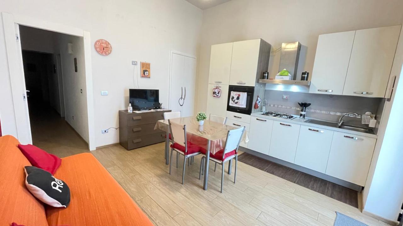 Dimora Messapia Apartment Brindisi Bagian luar foto